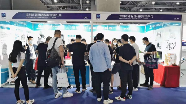 展會現(xiàn)場|洋明達3D打印機精彩亮相廣州電子展,助力中國智造業(yè)(圖2) 展會現(xiàn)場|洋明達3D打印機精彩亮相廣州電子展,助力中國智造業(yè)(圖2)